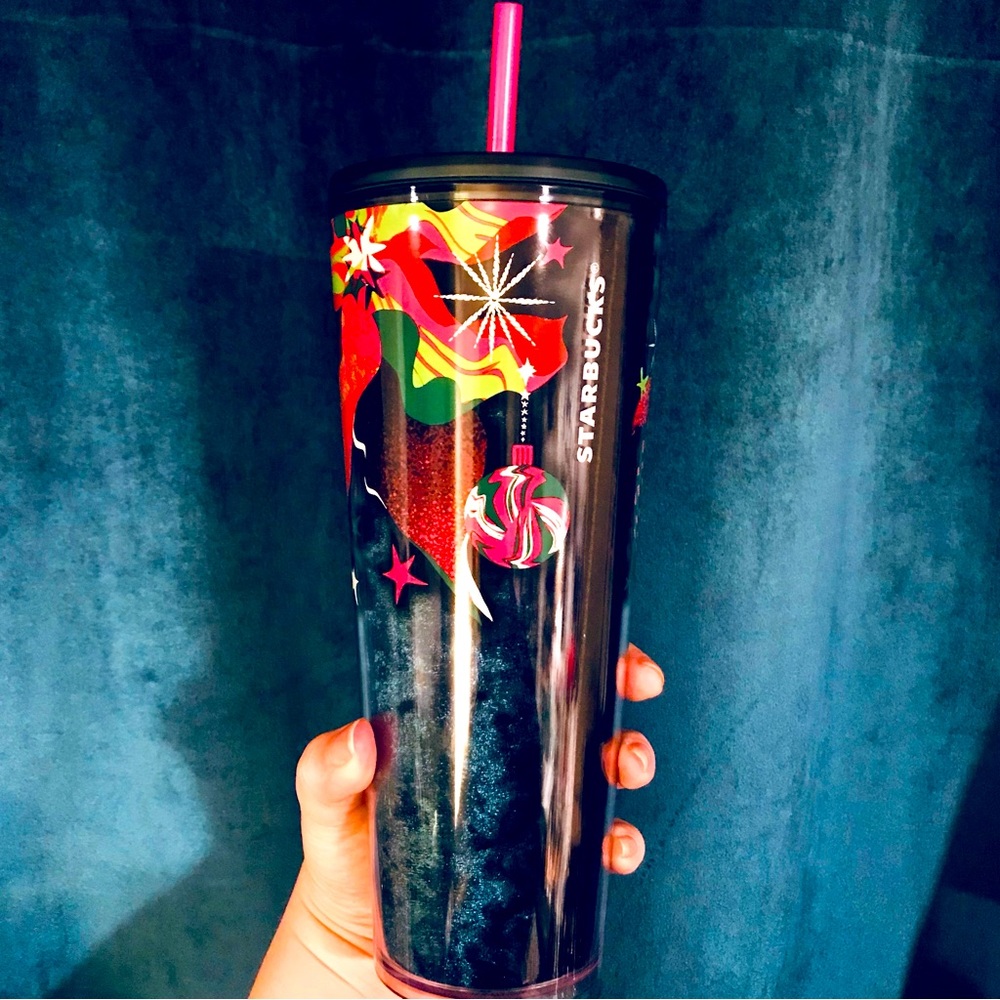 2023 Starbucks holiday cup
